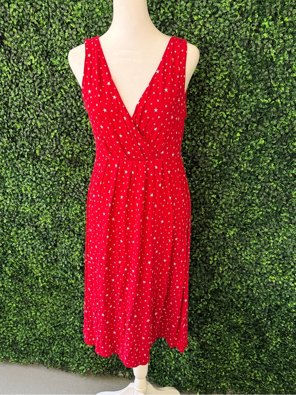St. John's Bay Red Star-Print Midi Dress
